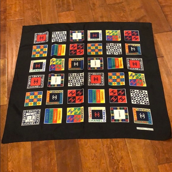 CHANEL Accessories - Large CHANEL Scarf 100% silk